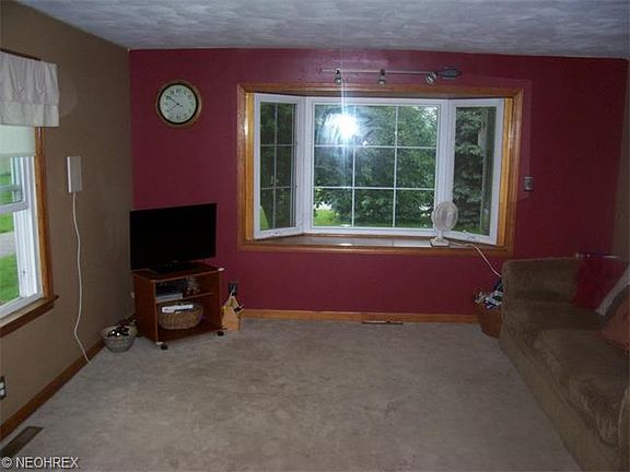 4th image of 230 County Road 1675