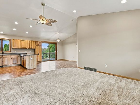 3rd image of N4675 330th Street
