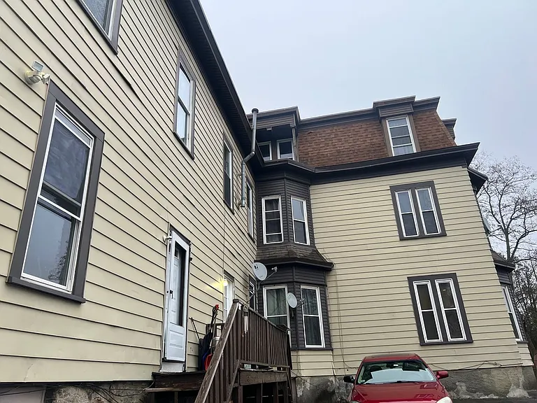 85 Prospect St — Photo 3