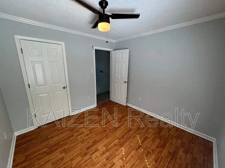 12607 Hunters Forest Cv — Photo 17