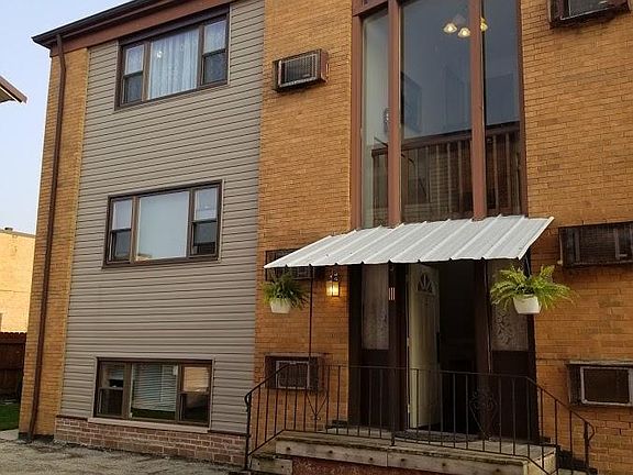 2nd image of 1037 Warner Ave APT 10