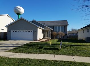 1809 12th St, Silvis, IL 61282
