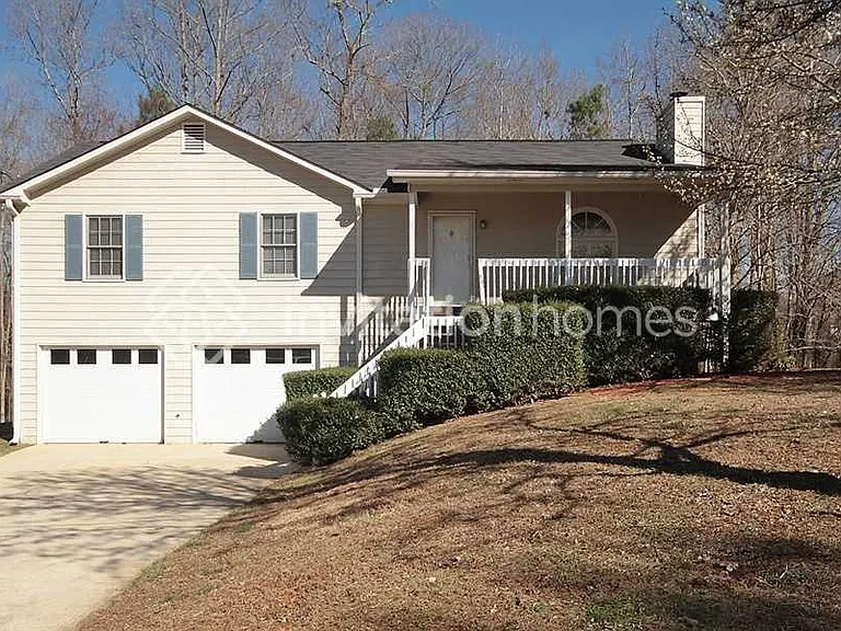 95 Sweetwater Ln — Photo 1
