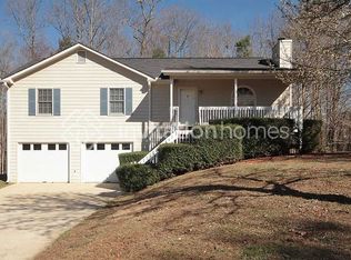 95 Sweetwater Ln, Powder Springs, GA 30127
