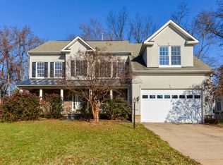 1122 Tournai Ct, Woodbridge, VA 22191