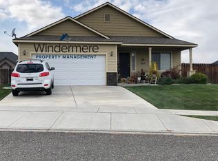 2004 S Reed St, Kennewick, WA 99338