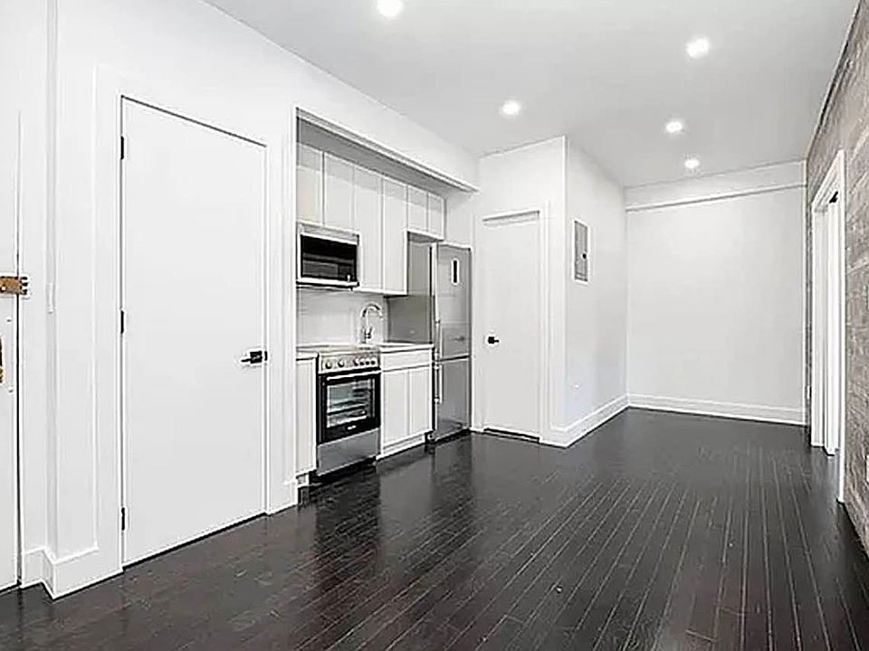 1st image of 34 8th Ave APT 3C