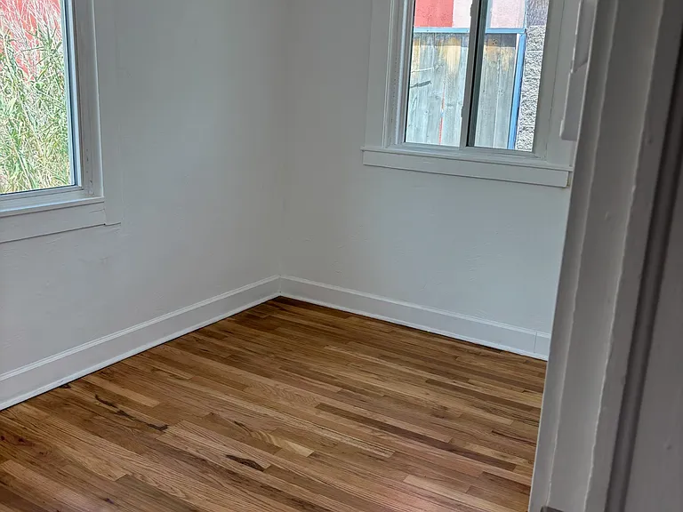 813 Marquette Ave NW #2 — Photo 10