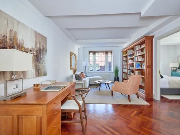 28 East 70th Street image 14 of 19