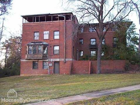 2nd image of 2101 Dudley St