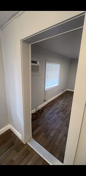 1st image of 2822 Central Ave
