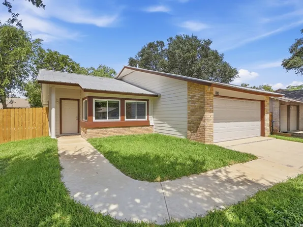 9459 Points Edge, San Antonio, TX 78250