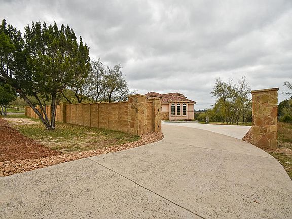 5th image of 8315 West Dr