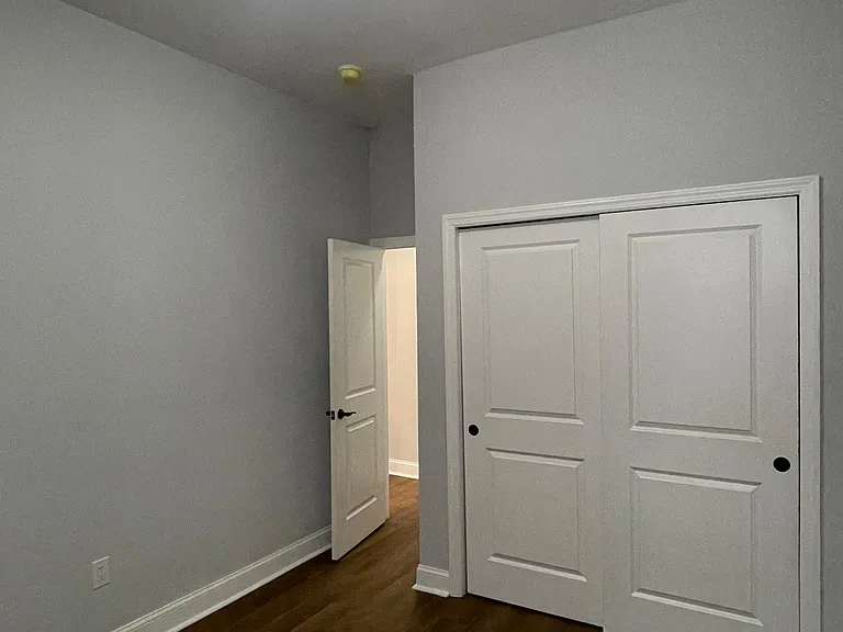 920 S 49th St #2R — Photo 4