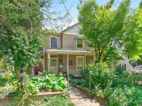 518 8th St NE, Charlottesville, VA 22902
