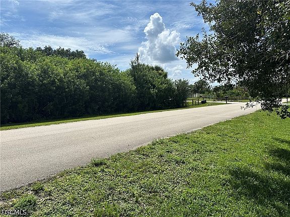 3rd image of 18430 River Estates Ln