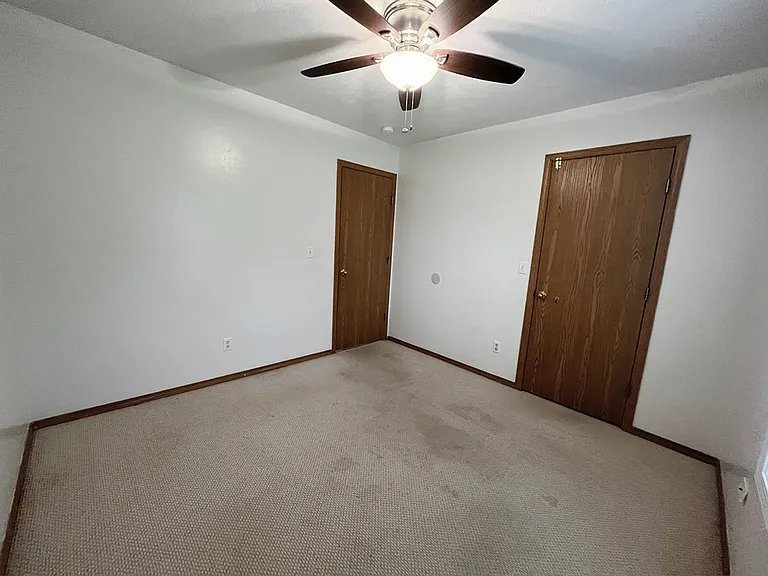 230 Eagle Cir — Photo 4