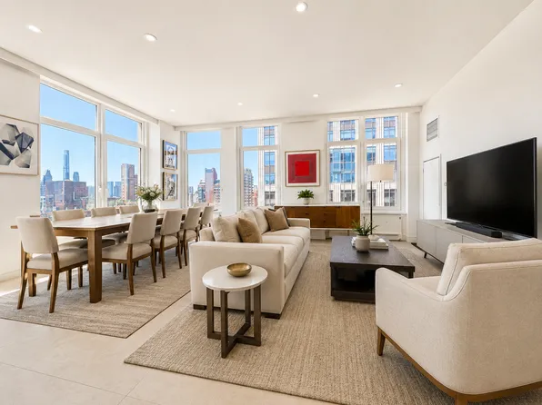 300 East 83rd Street image 1 of 19