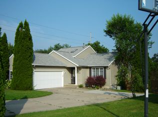 1855 Tradewinds Dr SE, Kentwood, MI 49508
