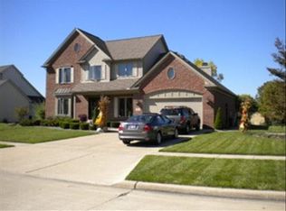 795 Saint Anne Ln, Monroe, MI 48162