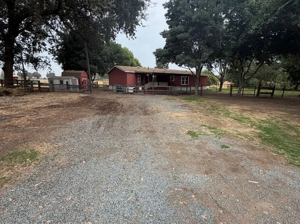 7664 19 1/2 Ave, Lemoore, CA 93245