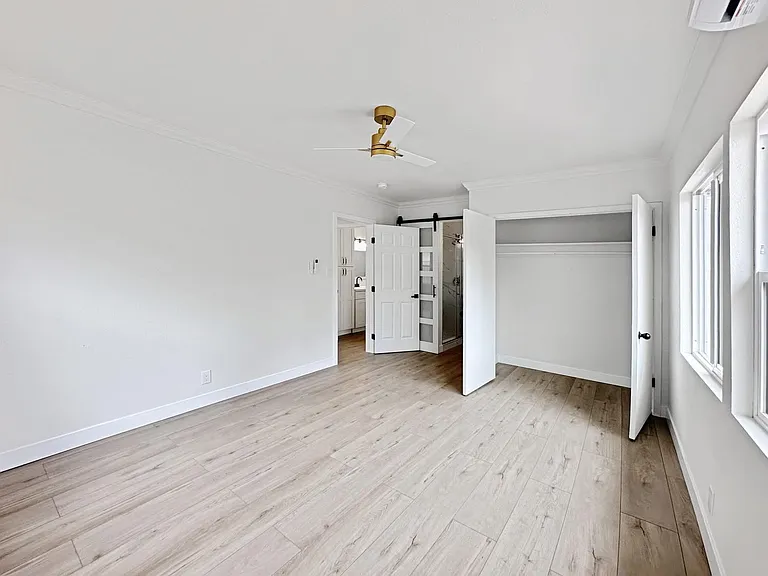1425 N Marcella Ct — Photo 13