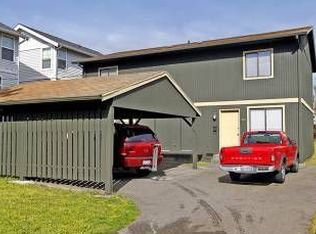 8832A Stone Ave N, Seattle, WA 98103