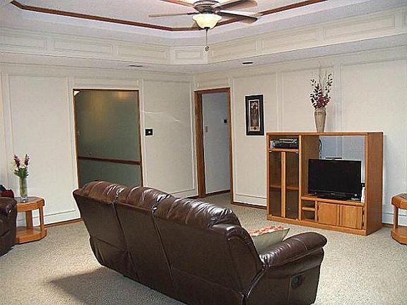 2nd image of 7709 Perkins Dr