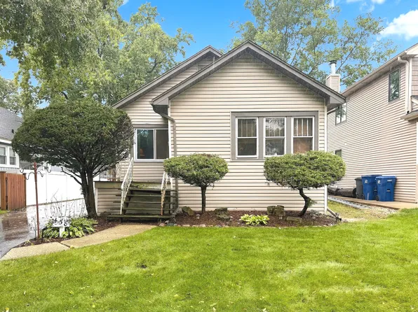 458 S Harvard Ave, Villa Park, IL 60181