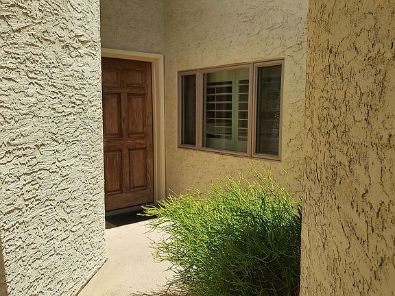 3rd image of 2426 E Palo Verde Dr
