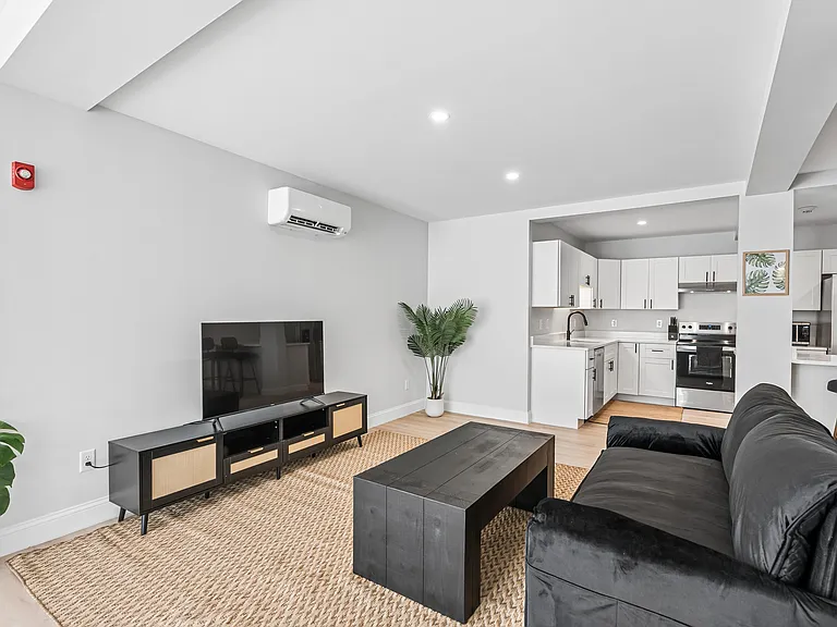 20 Washington Ave #101 — Photo 12