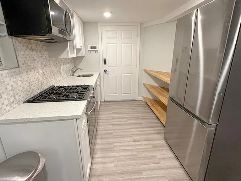221 Jane St #1 — Photo 3