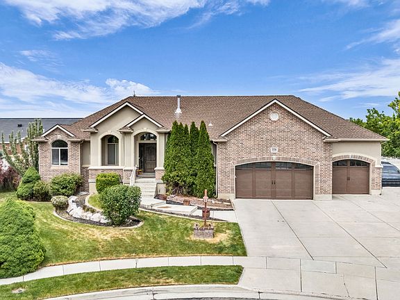3rd image of 1536 W Misty Breeze Cir S