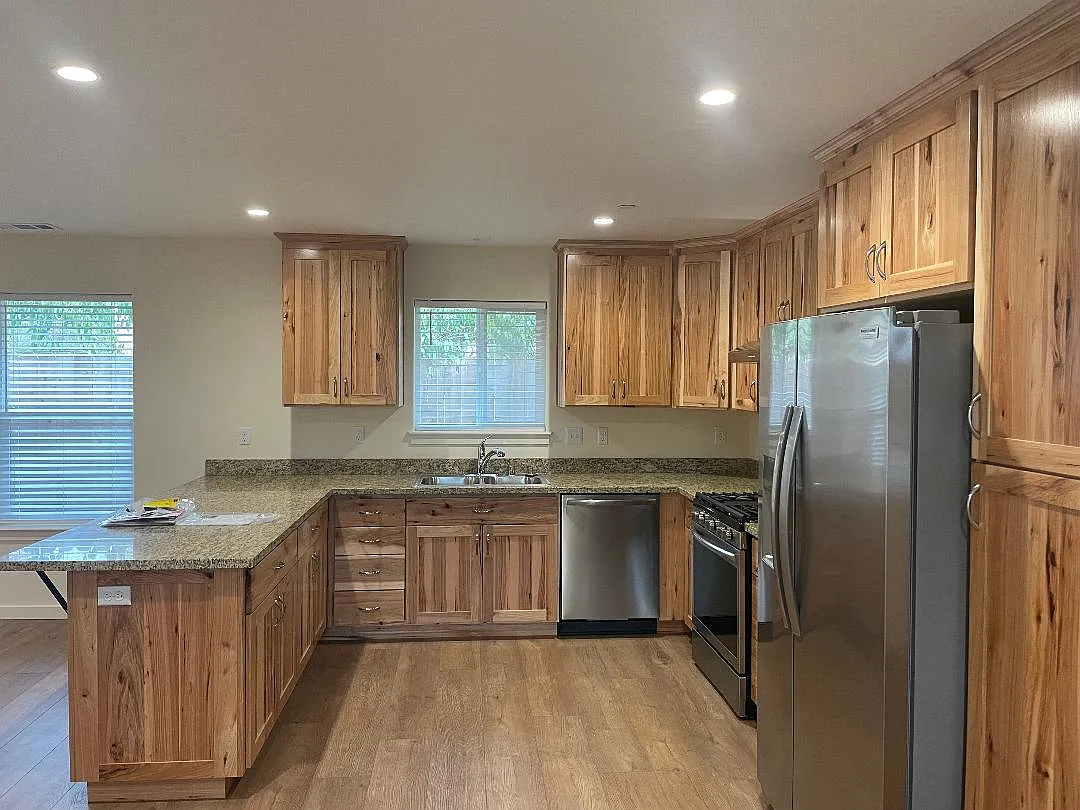 1720 Westfall Ct — Photo 2
