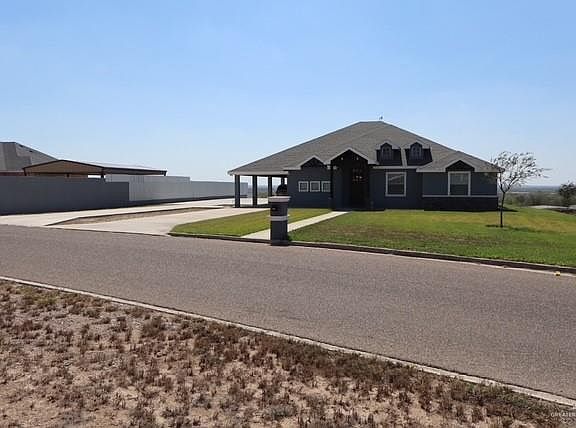 3rd image of 1034 Sunrise Ln