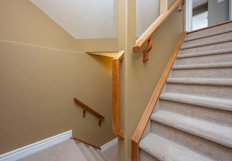 61 Simcrest Grv SW — Photo 20