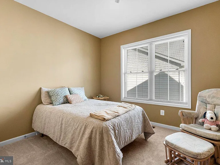 14103 Byrne Park Dr — Photo 12