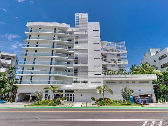 2nd image of 9821 E Bay Harbor Dr APT 602