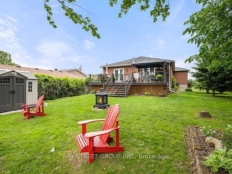 722 A Lake Dr S — Photo 37