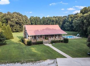 175 Run Away Dr, Homer, GA 30547