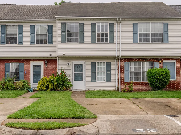 22 Terri Sue Ct — Photo 9