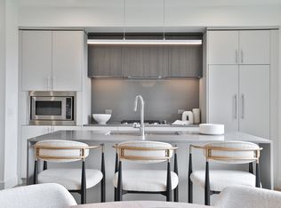 2333 Gerrard St E #D, Toronto, ON M4E2E5