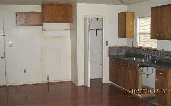 4th image of 11450 Hillcrest Dr