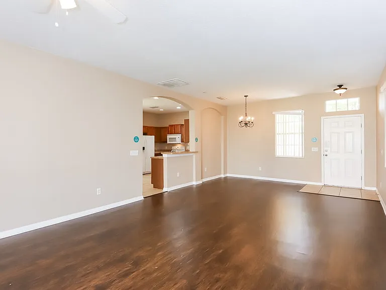 10330 Avelar Ridge Dr — Photo 5