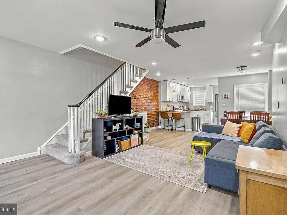 7002 Cedar Park Ave