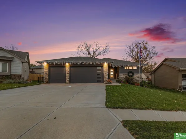 387 Eastwood Dr, Louisville, NE 68037
