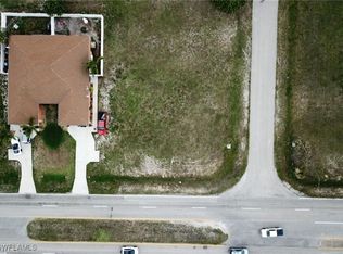 1024 Diplomat Pkwy E, Cape Coral, FL 33909