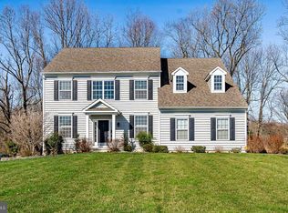 142 Patriot Ln, Downingtown, PA 19335