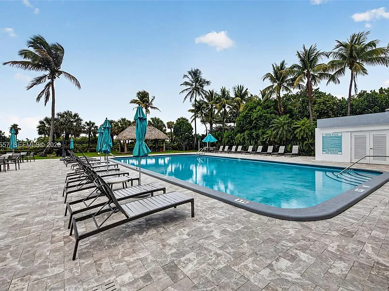 2401 Collins Ave #1107 — Photo 29