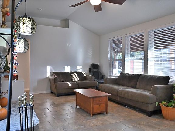 2nd image of 1009 Caddo Lake Dr